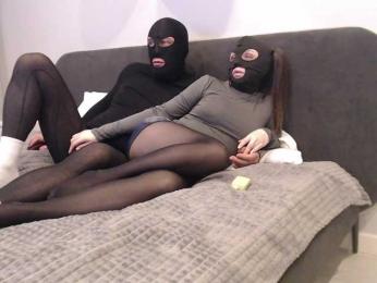 Feet-sweet-little-girl webcam model stream image