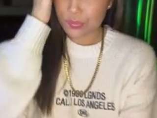 lillytillercam webcam model stream image