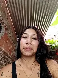 Rous-squir webcam model stream image