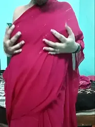 Ramya-hot-gueen webcam model stream image