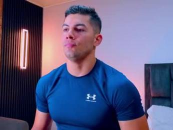 hotfuckers4uu webcam model stream image