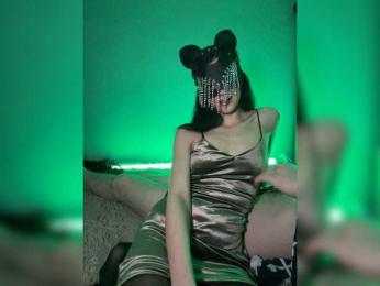 lunapairs webcam model stream image