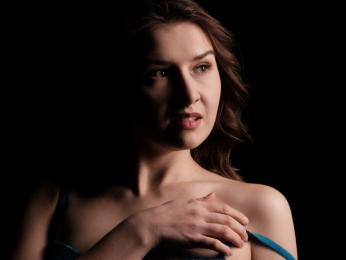 MistyViniard webcam model stream image