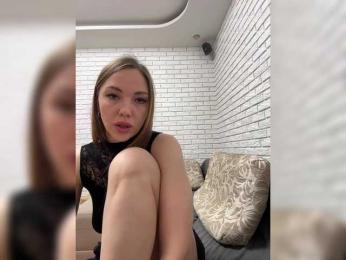 KitFox webcam model stream image