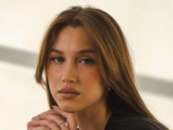 AmelinaBrauberg webcam livejasmin model stream image