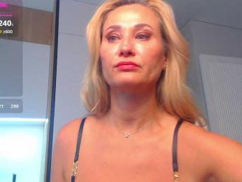 hold-me-tight bongacams stream image