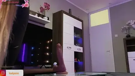LeaLyenn stripchat stream image
