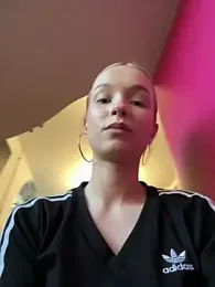 Baby_Tiny stripchat stream image, 20.06.2025 15:00