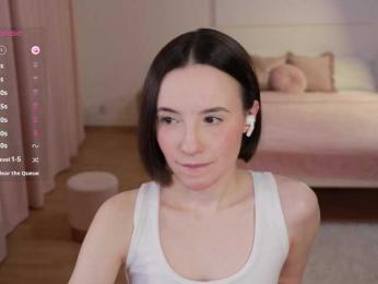 MissEssie bongacams stream image, 26.06.2025 15:00