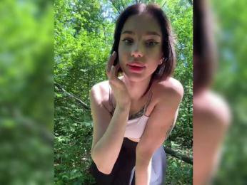 BabyDarii bongacams stream image, 06.07.2025 10:50