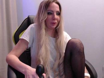 blondalina bongacams stream image