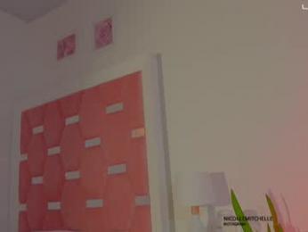 nicolle_mitchelle chaturbate stream image, 13.08.2025 22:40