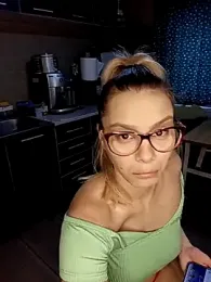 Tasty_Shape stripchat stream image