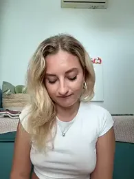 MileySummer stripchat stream image, 19.10.2025 11:30