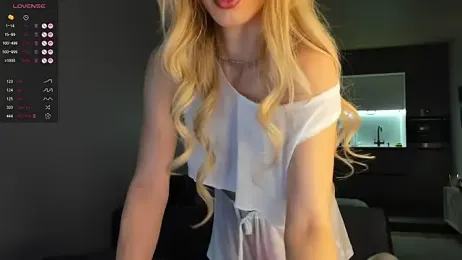 Juicy_Bella stripchat stream image, 06.11.2025 17:40