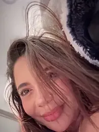 Aryrosee stripchat stream image