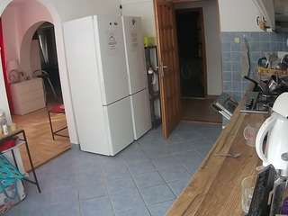 voyeurcam-julmodels-kitchen camsoda stream image