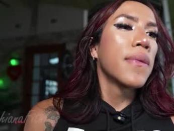 lushianafitness chaturbate stream image