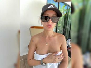 -CandyViki- bongacams stream image, 03.12.2025 04:30