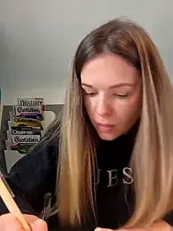lucie_mehott stripchat stream image, 04.12.2025 08:30