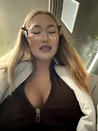 Aiko_Yumi stripchat stream image, 06.12.2025 16:50