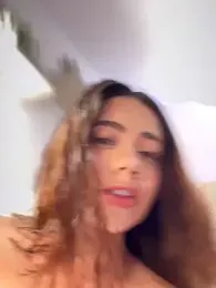 Aryrosee stripchat stream image