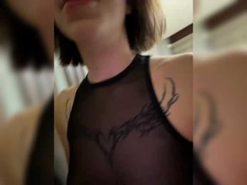 BabyDarii bongacams stream image