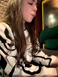 pantyless stripchat stream image