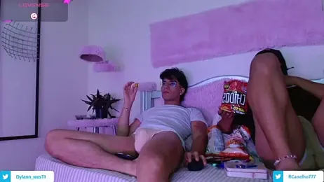 COUPLEHOTTDF stripchat stream image