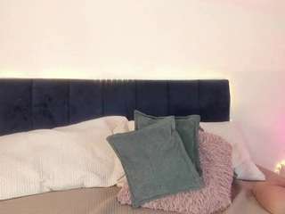 aliceholmes camsoda stream image