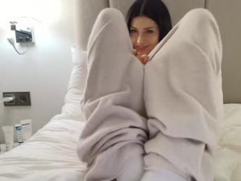 milla_bella chaturbate stream image