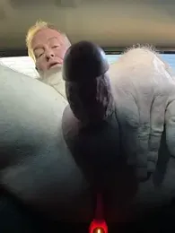 hintly stripchat stream image