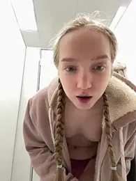 bambi_lu stripchat stream image