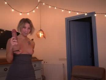 ms_dira chaturbate stream image