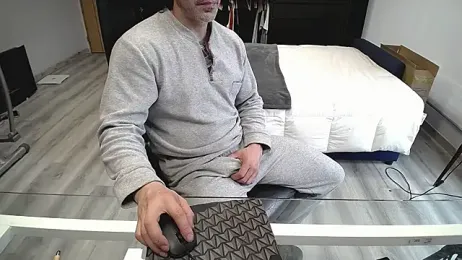 latinoo23bom stripchat stream image