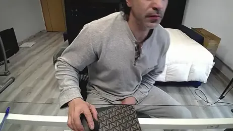 latinoo23bom stripchat stream image