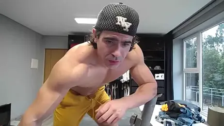 latinoo23bom stripchat stream image