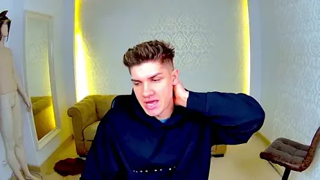 MaxKaiden stripchat stream image, 17.02.2026 05:20