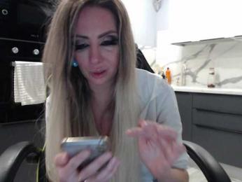 blondalina bongacams stream image