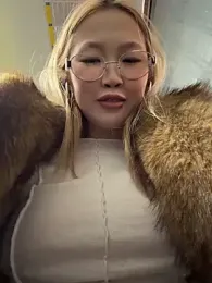 Aiko_Yumi stripchat stream image, 18.02.2026 16:00