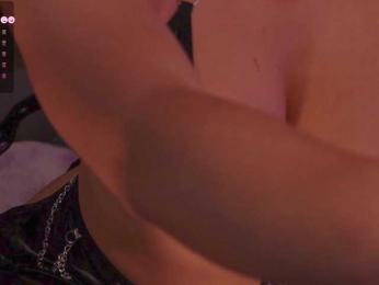 MadelineFox bongacams stream image