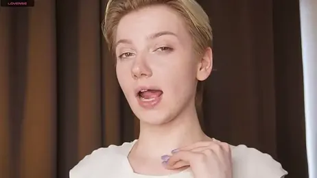 MaeEversley stripchat stream image