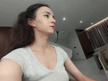 ehotlovea chaturbate stream image