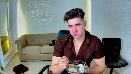 MaxKaiden stripchat stream image, 02.03.2026 05:30