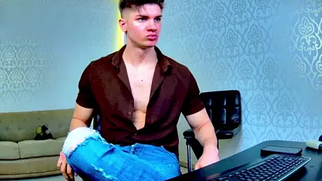 MaxKaiden stripchat stream image, 02.03.2026 05:30