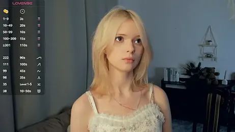 LaureMestler stripchat stream image