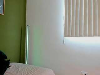 karlyee camsoda stream image