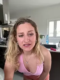 MileySummer stripchat stream image, 18.03.2026 09:10