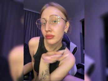 Durnaya_kis bongacams stream image