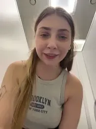 Sunny___Bunny stripchat stream image, 31.03.2026 13:10